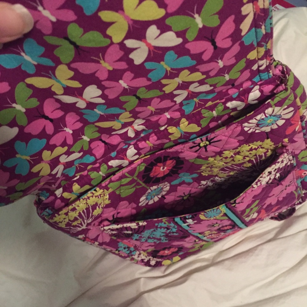 Vera Bradley messenger tote - Picture 3 of 5